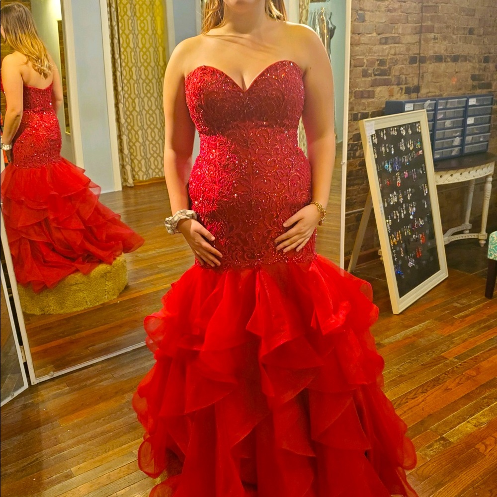 Red Sherri hill prom dress size 12
